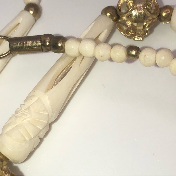 Vtg Tribal Carved Bone & Gold Tone / Brass Stone Beaded Necklace 26” - Picture 4 of 4